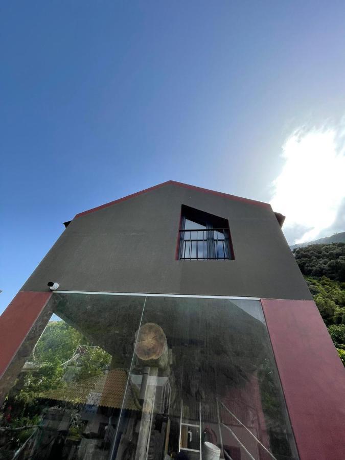 Villa A Casa Estrelícia-Dourada Garcês São Vicente Exterior foto