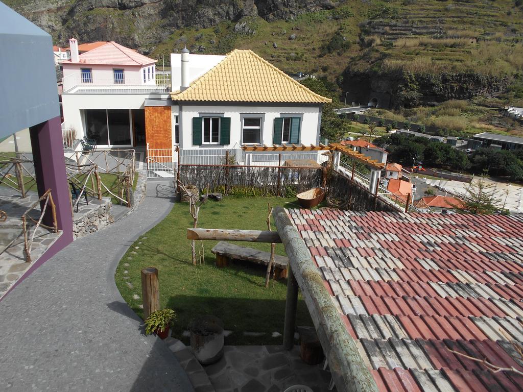 Villa A Casa Estrelícia-Dourada Garcês São Vicente Exterior foto