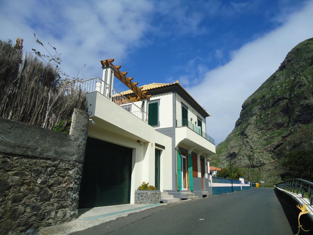 Villa A Casa Estrelícia-Dourada Garcês São Vicente Exterior foto